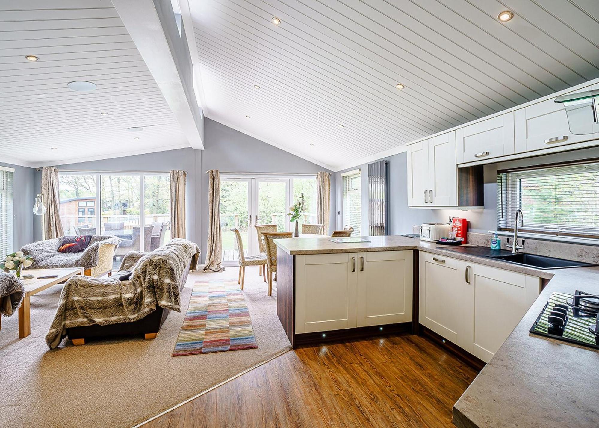 Ladera Retreat Lodges Eaton  Ruang foto